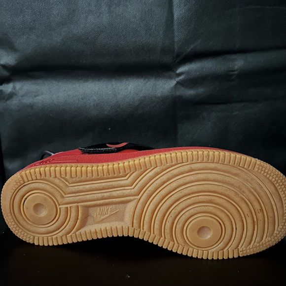 Nike Air Force 1 Utility Gs Dune Red-Black - Picture 4 of 7